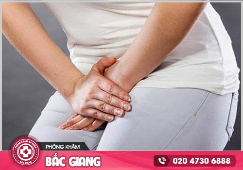 Vùng kín ra khí hư và ngứa xảy ra do nhiều nguyên nhân khác nhau. ra khí hư có mùi hôi và ngứa