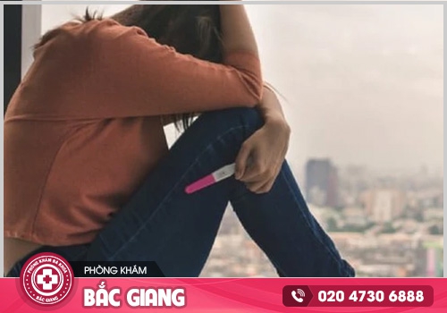 Khí hư như sữa chua có thể gây ảnh hưởng đến khả năng sinh sản của nữ giới. khí hư như sữa chua